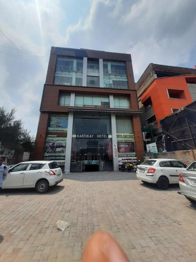 Kartikay Hotel Hisar Ngoại thất bức ảnh
