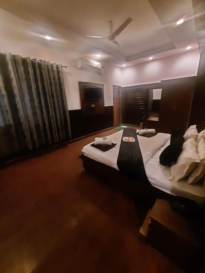 Kartikay Hotel Hisar Ngoại thất bức ảnh