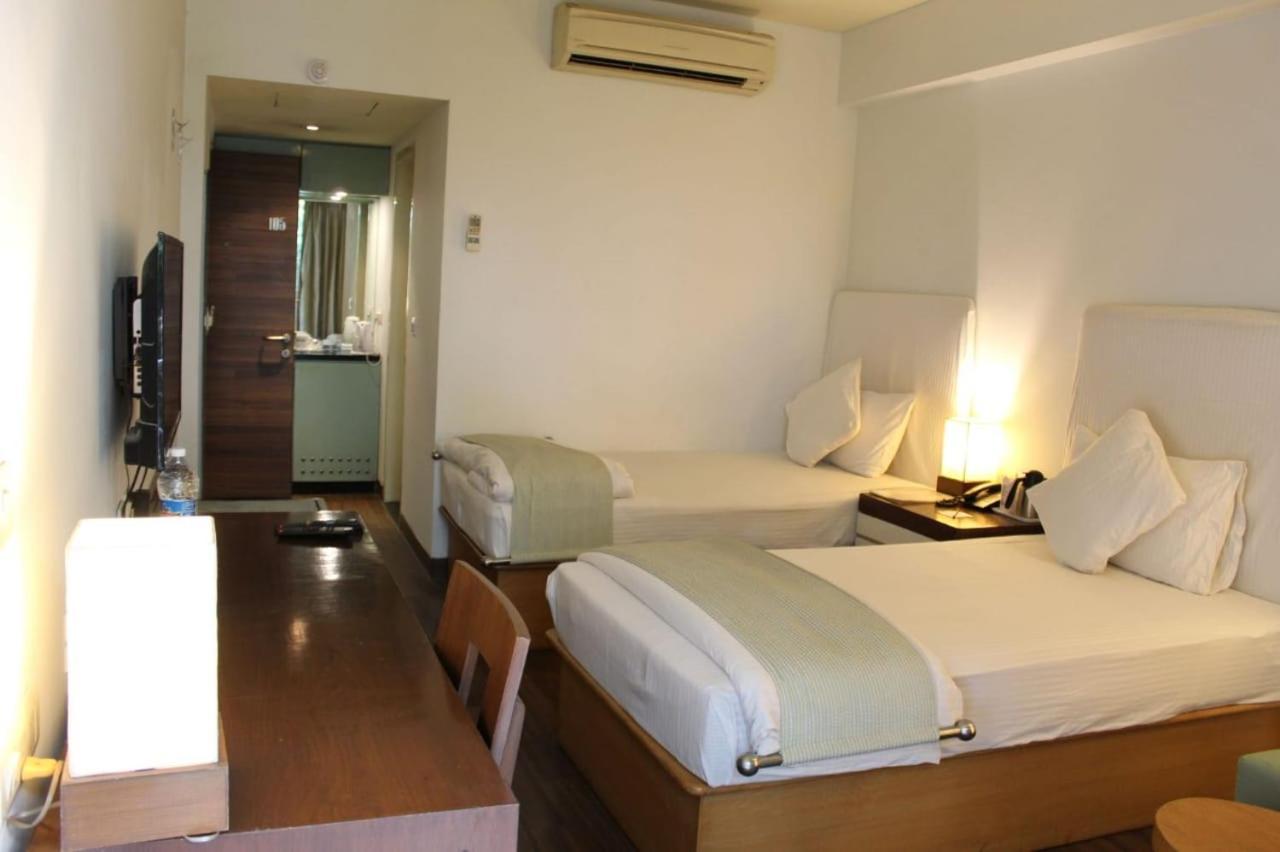 Kartikay Hotel Hisar Ngoại thất bức ảnh