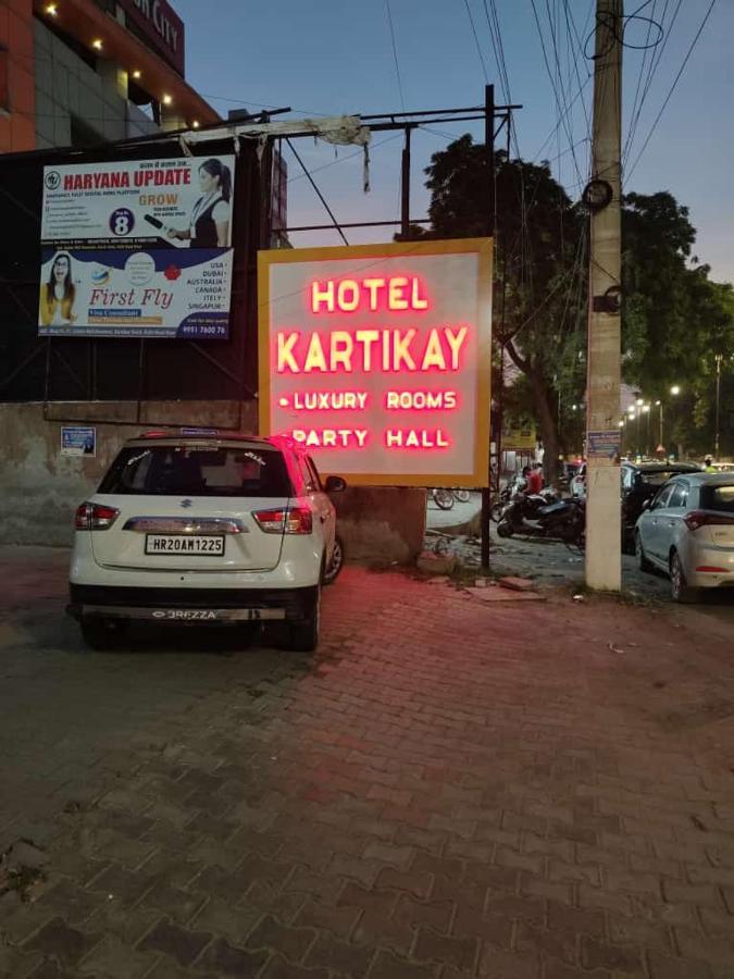 Kartikay Hotel Hisar Ngoại thất bức ảnh