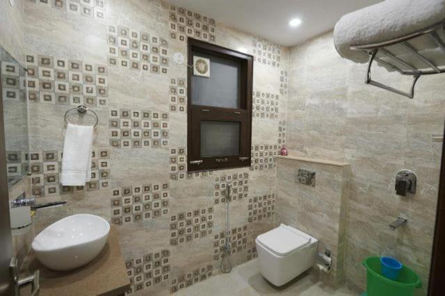 Kartikay Hotel Hisar Ngoại thất bức ảnh