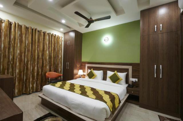 Kartikay Hotel Hisar Ngoại thất bức ảnh