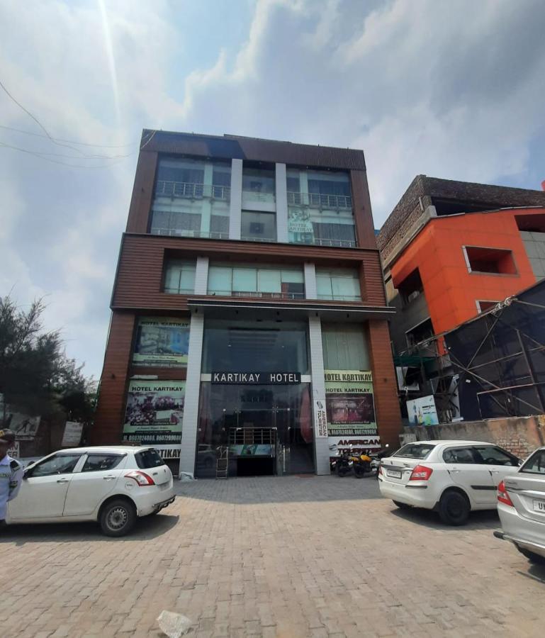 Kartikay Hotel Hisar Ngoại thất bức ảnh